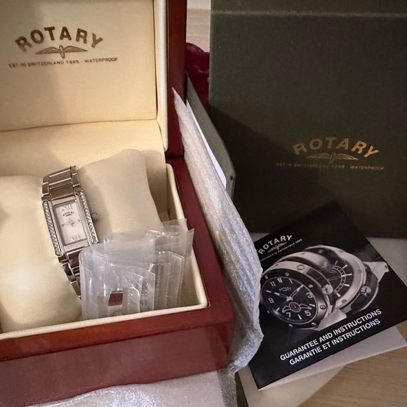 Rotary ladies mother of pearl & changeable dial watch - Picture 15 of 16